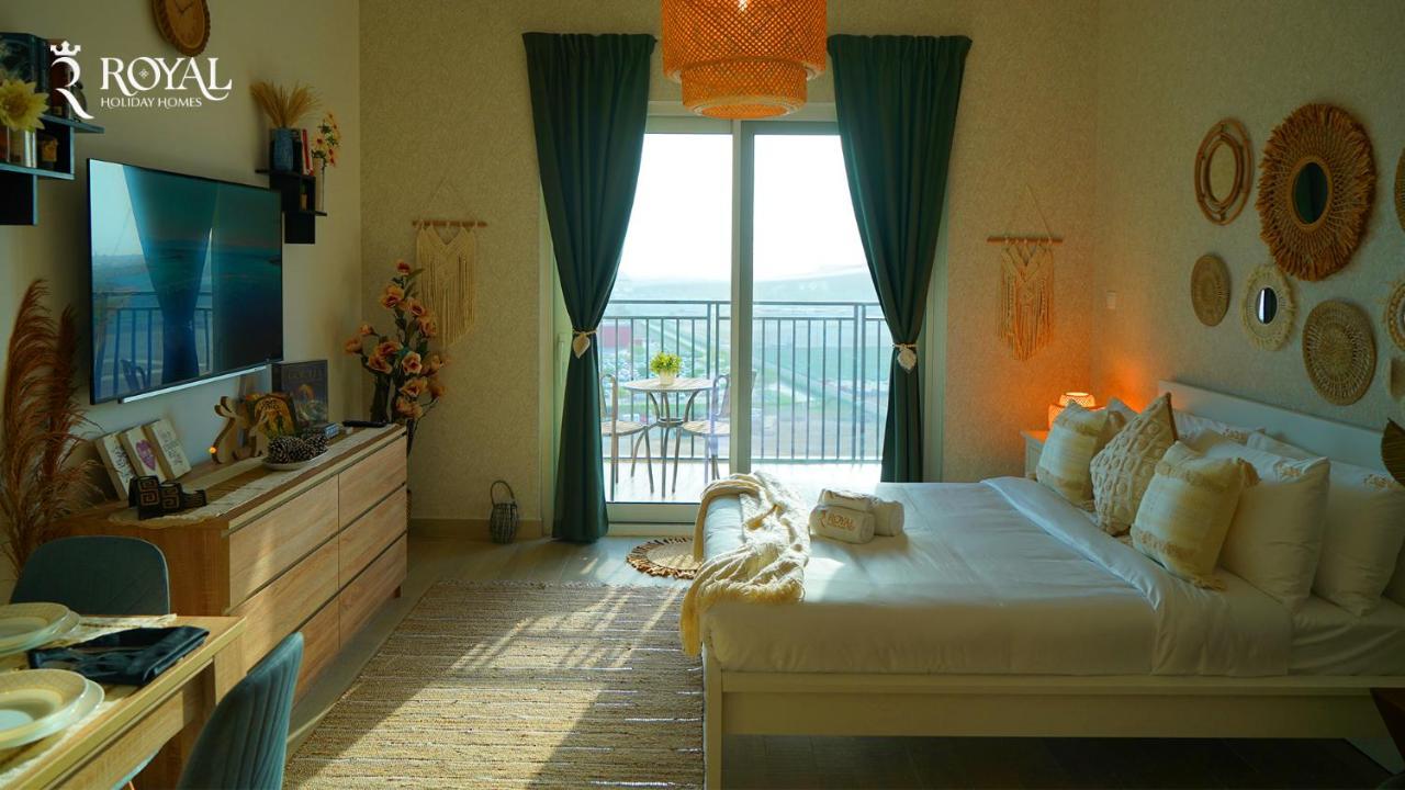 Yas Island Retreat Boho Chic Studio Apartment With Pool Abu Dhabi Exterior photo