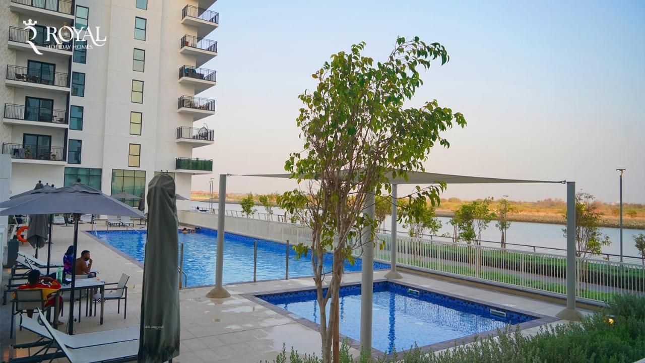 Yas Island Retreat Boho Chic Studio Apartment With Pool Abu Dhabi Exterior photo