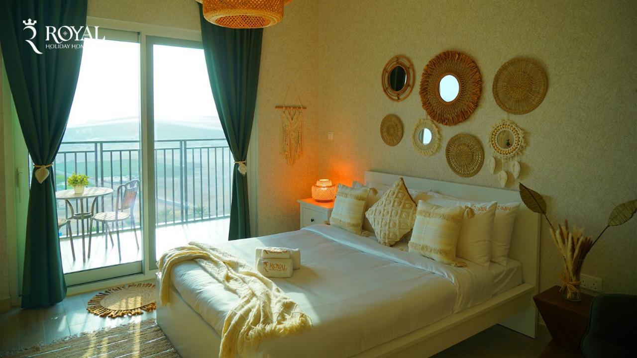 Yas Island Retreat Boho Chic Studio Apartment With Pool Abu Dhabi Exterior photo